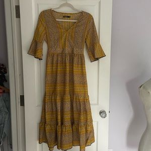 GORGEOUS never worn yellow bohemian midi dress.